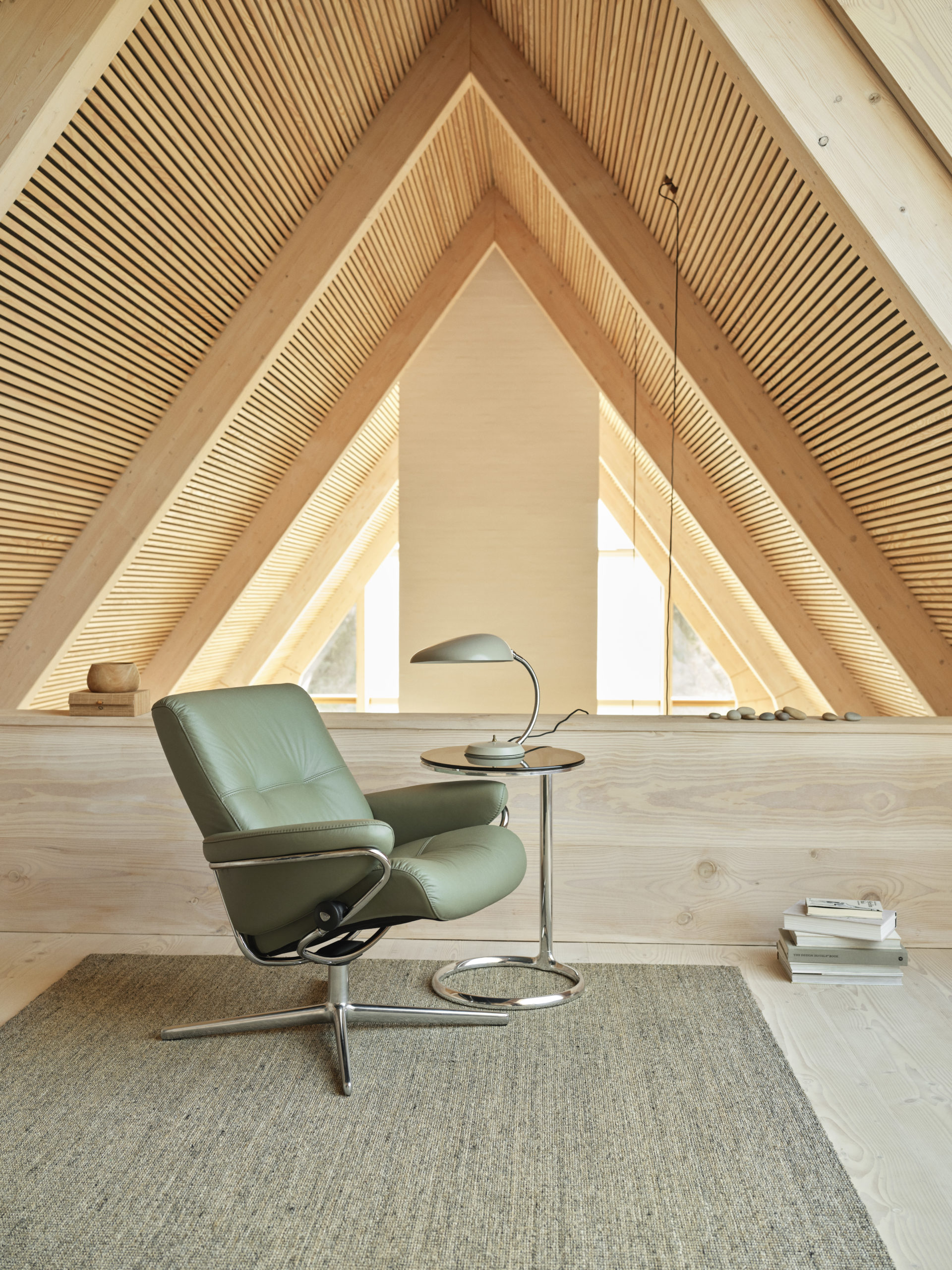 Stressless_Berlin_Cross_Low_Pal_Shadow_Green_Polished